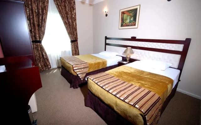 Al Bustan Hotel - photo 5