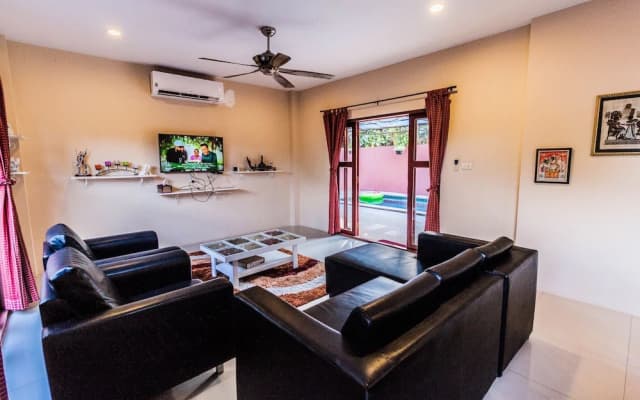 Jomtien Somza - photo 3