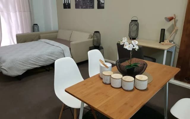 Darling Harbour Apartment - photo 2