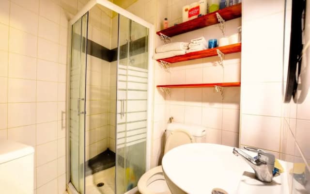 Rustic 1 Bedroom Apartment in Montmarte - photo 3