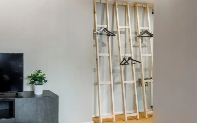 Charming flat with desk - photo 2