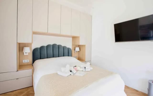 Le Magenta in Nice With 1 Bedrooms and 1 Bathrooms - photo 4