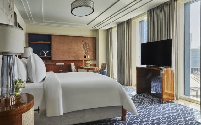 Four Seasons Hotel Abu Dhabi at Al Maryah Island - photo 5