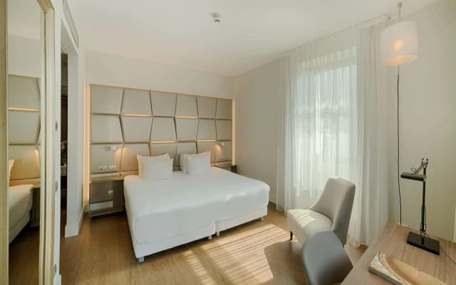 NH Collection Roma Centro - photo 4