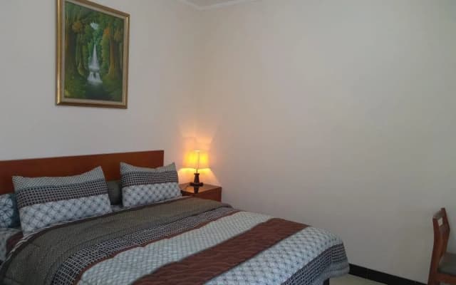 Golden Mansion Kost - photo 2