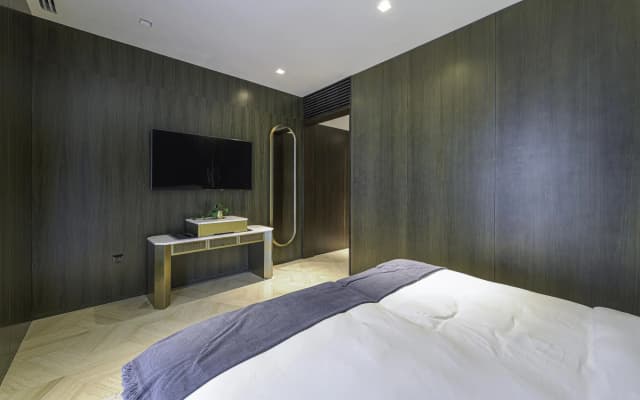 DXB - Five - 41102 - PJ - photo 4
