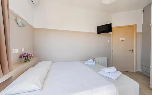 Phaedra Hotel - photo 4