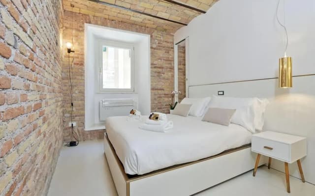 Charming flat near Colosseum - photo 2