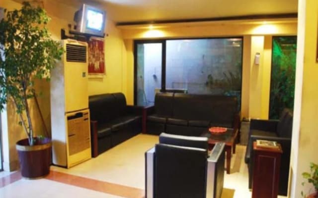 Indra Regent Hotel - photo 2