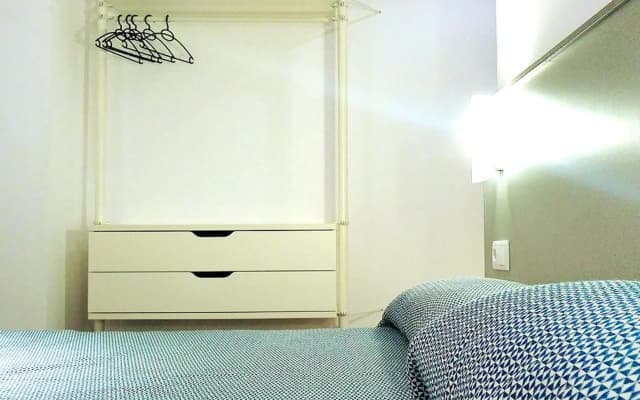 Hostal Drassanes - photo 2