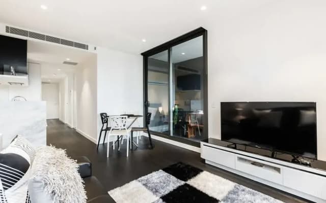 ESTHER, 2BDR South Yarra Apartment - photo 4