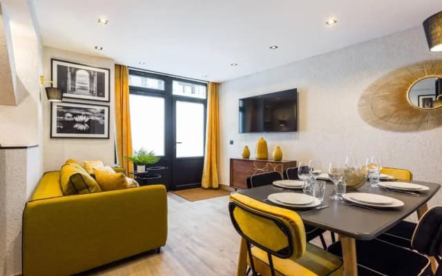 Home Suite Home Panthéon Port-Royal 2BR - photo 3