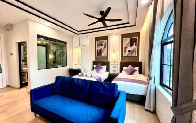 Cameron Lavender Mansion - photo 2