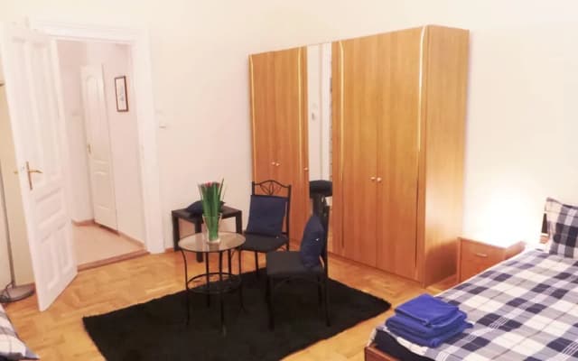 Mandy Apartments - photo 3