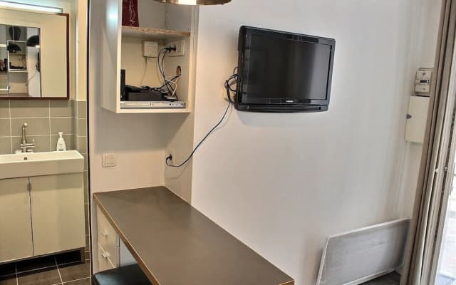 S05003 - Sophisticated Studio for 2 People in the Latin Quarter - photo 4