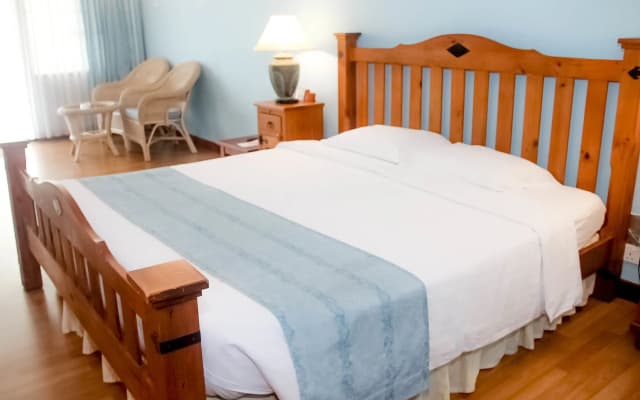 Hotel Casa Dela Rosa - photo 3