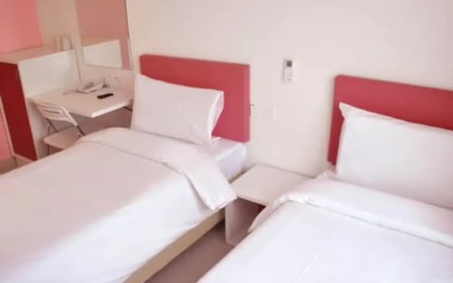 YY318 Hotel - photo 2