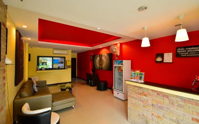 Gecko Hotel - photo 2