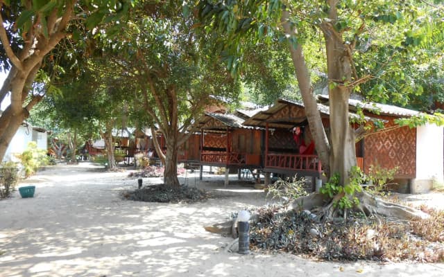 Mae Haad Beach View Resort - photo 4