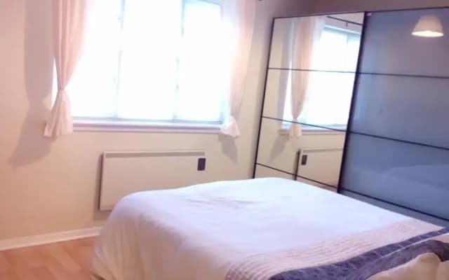 Holyrood Suite Apartment - photo 2