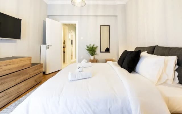 Catalonia Apartment - photo 2