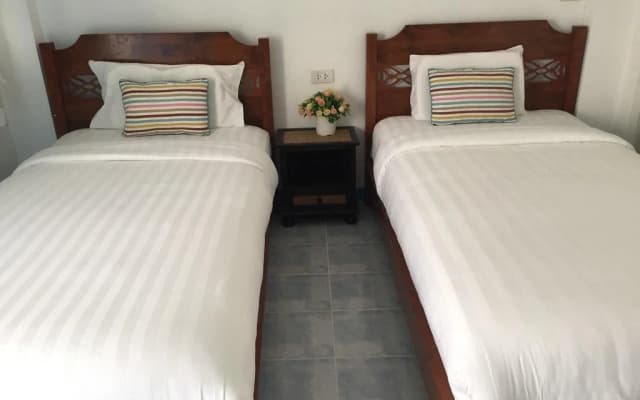 Mango Hotel - photo 2
