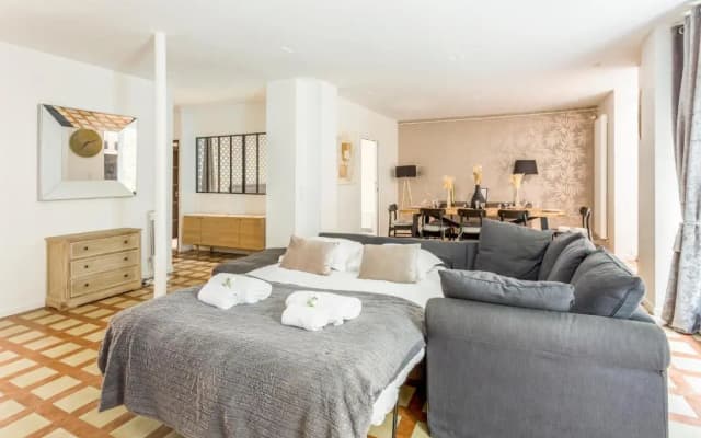 180 Suite Eden, Luxury Apt at Sacre Coeur - photo 5