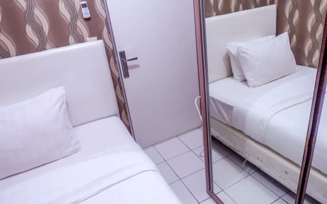 Warm Cozy Menteng Square Apartment - photo 4