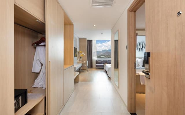 DQua Hotel - photo 3