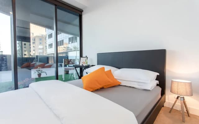 Urban Oasis - Designed Service Apartment - photo 2