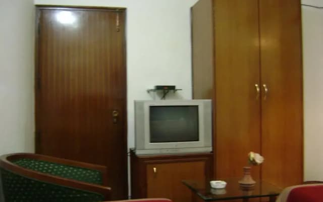 The Royal Residency Hotel - photo 5