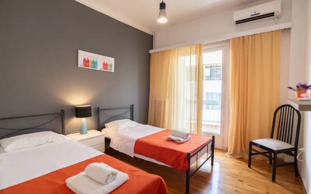 Grand Central Athinian Apartments - photo 4