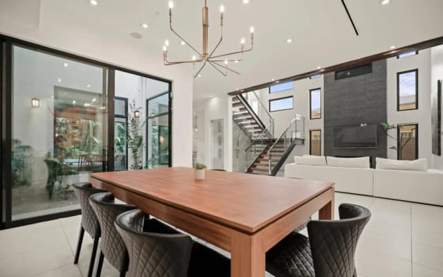 Crescent Heights - photo 3