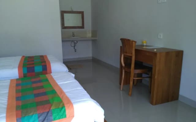 Putu's Paradise Guesthouse - photo 2