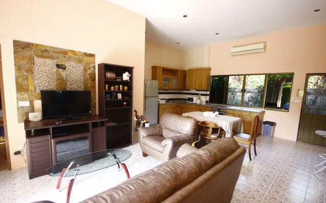 Tan Rock Resort - photo 4