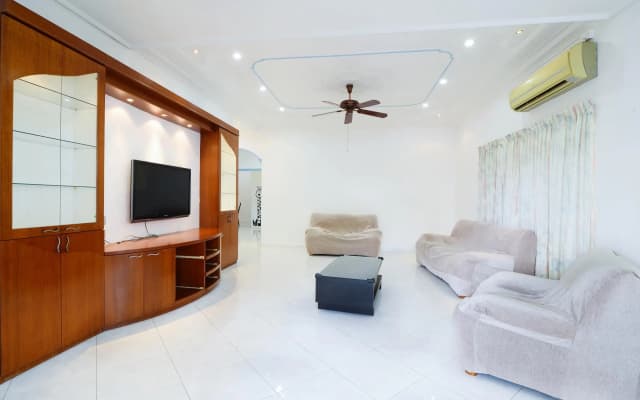 Singhome Holiday House - photo 2