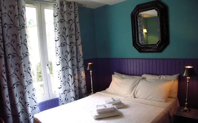 The Walled off Hotel Paris - photo 3
