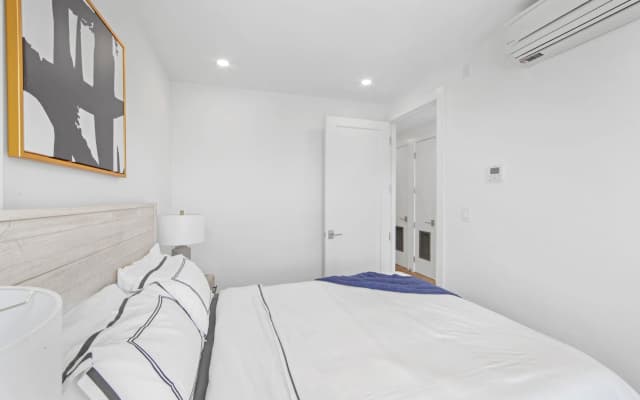 149bk-601 New PH 2br-2bath With a Private Terrace - photo 5