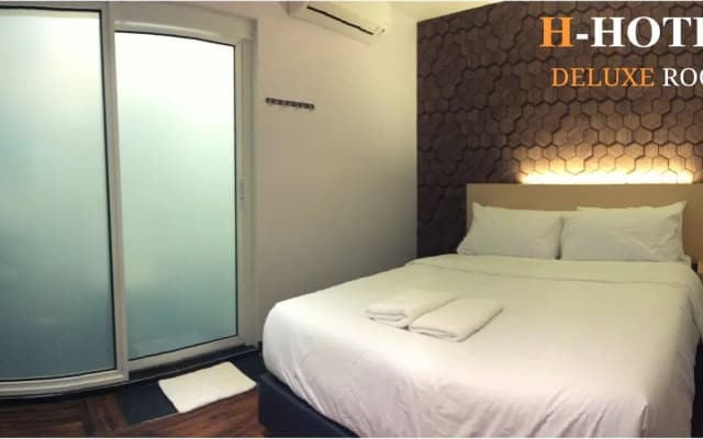 H Hotel - photo 2