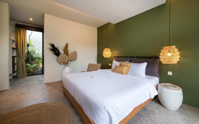 Stunning Architecture 5BR Bamboo With Tropical Pool Villa in Umalas - photo 5