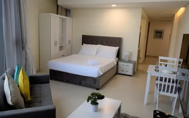 Comfy STU - Almultaqa Mirdif - photo 2