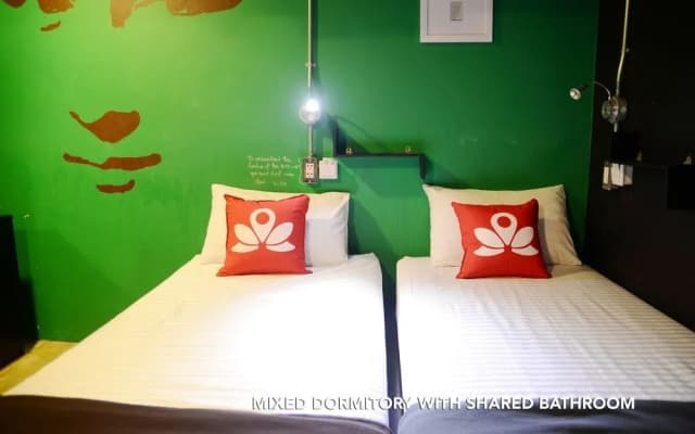 ZEN Hostel Silom 14 - photo 4