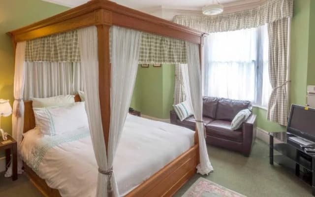 Melrose Guest House - photo 4