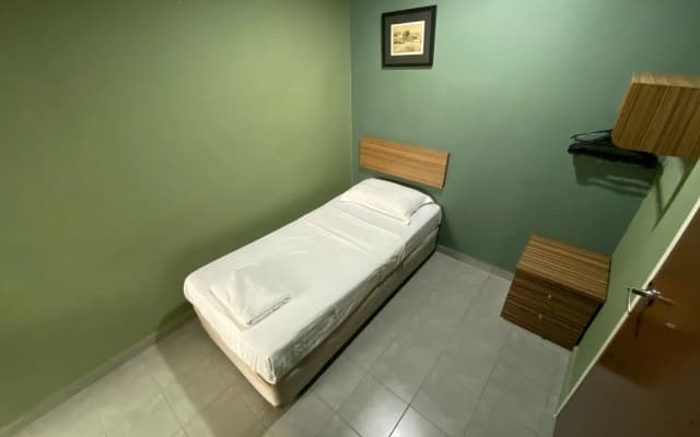 De Mawardah Hotel, Taming Sari Tower Malacca - photo 3