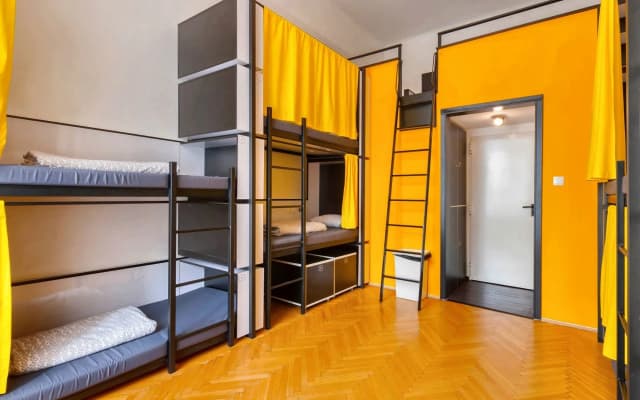 Adagio Hostel Basilica - photo 3