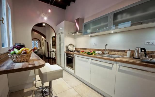 Scala Elegant Apartment - photo 2