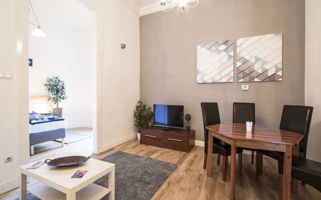 Large Central Apartments Rippl Rónai - photo 3