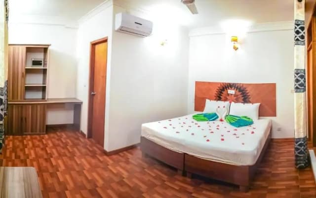 Seena Inn - photo 2
