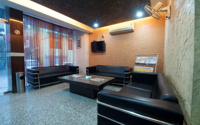 ADB Rooms Hotel Noratan Palace - photo 2