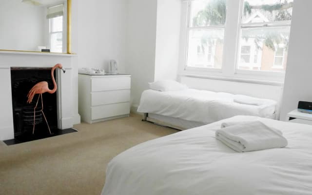 Kew Studios and Rooms - photo 2